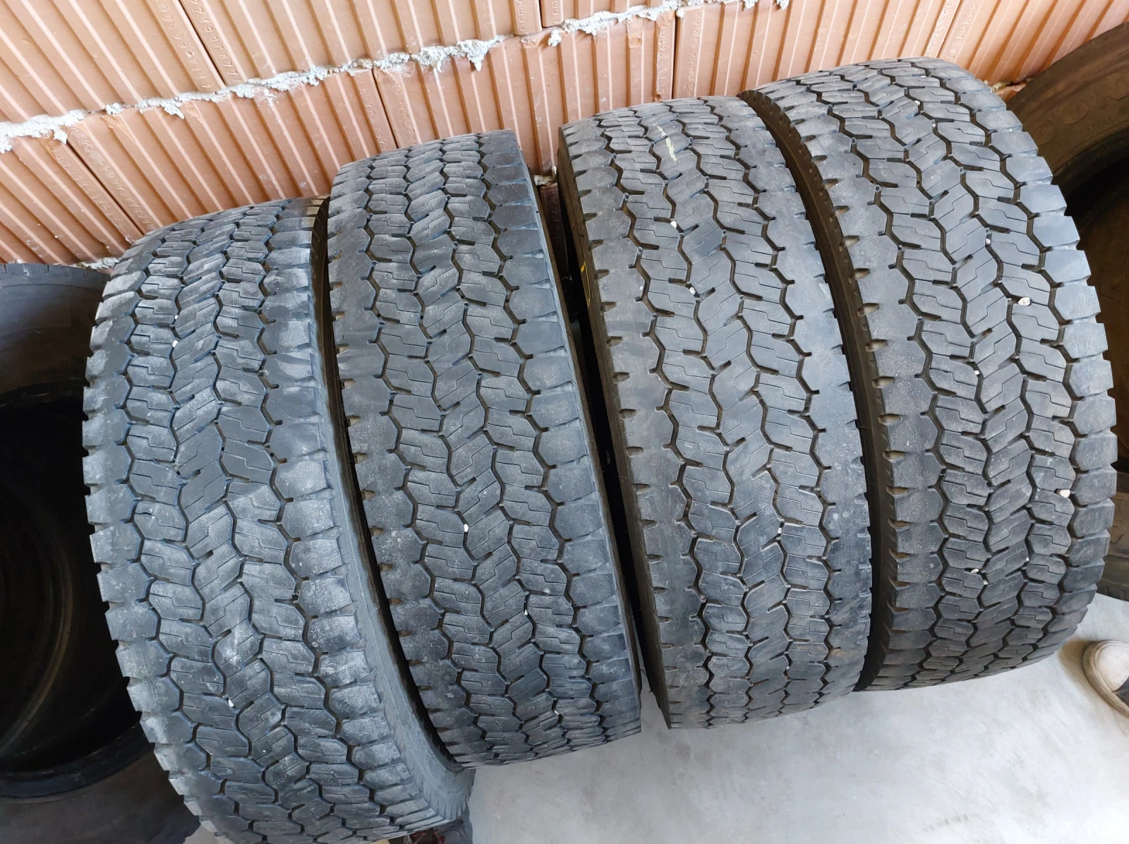 ���� 215/75R17.5 | Mobile.bg � ����������� 1
