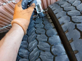 Гуми Всесезонни 215/75R17.5, снимка 5 - Гуми и джанти - 41999192