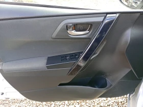 Toyota Auris 1.6 D4D, снимка 16