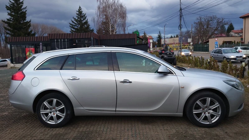 Opel Insignia 2.8T 4x4, снимка 5 - Автомобили и джипове - 47314734