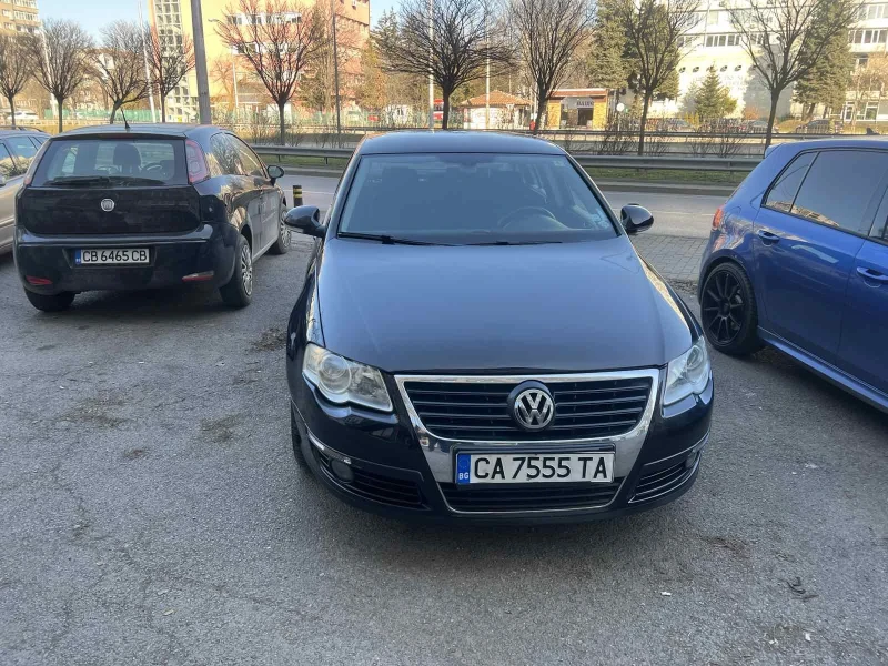 VW Passat 2.0 Tdi, снимка 1 - Автомобили и джипове - 49033904