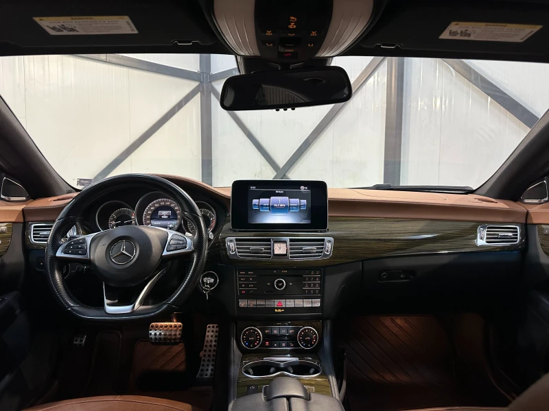Mercedes-Benz CLS 400 AMG* 96 000 КМ* ПОДГРЕВ* ОБДУХВАНЕ* HARMAN/KARDON*, снимка 11 - Автомобили и джипове - 51083974