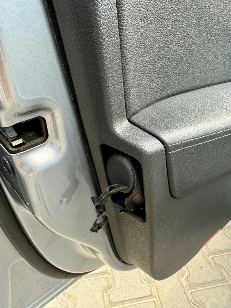 Skoda Superb Laurin & Klement* Брутална* Напълно обслужена* Топ, снимка 16 - Автомобили и джипове - 51764720