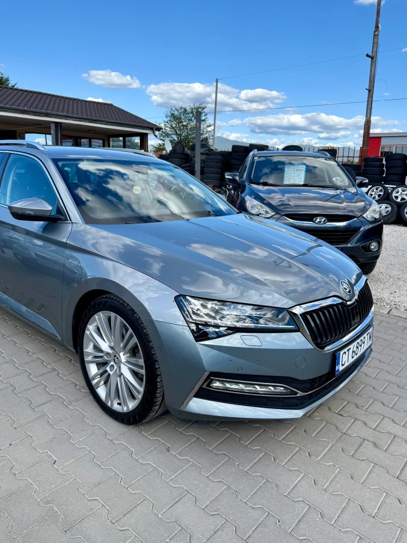 Skoda Superb Laurin & Klement* Брутална* Напълно обслужена* Топ, снимка 4 - Автомобили и джипове - 51764720