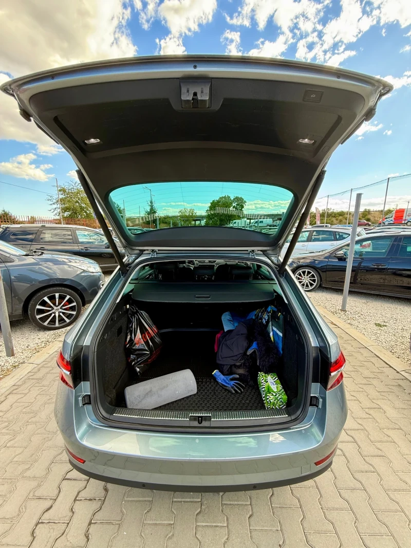 Skoda Superb Laurin & Klement* Брутална* Напълно обслужена* Топ, снимка 10 - Автомобили и джипове - 51764720