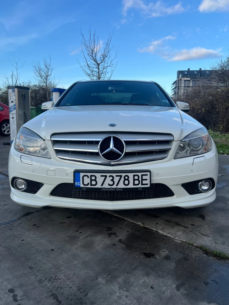 Mercedes-Benz C 180 Kompressor, снимка 4 - Автомобили и джипове - 52630631