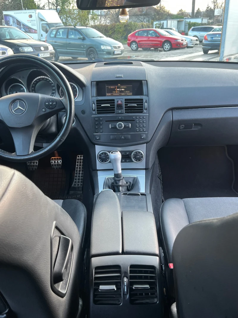 Mercedes-Benz C 180 Kompressor, снимка 9 - Автомобили и джипове - 52630631