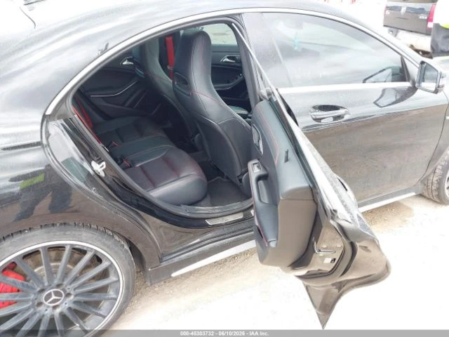 Mercedes-Benz CLA 45 AMG 4MATIC* КОЖА* ПОДГРЕВ* ПАНО* HARMAN KARDON* , снимка 12 - Автомобили и джипове - 55500242