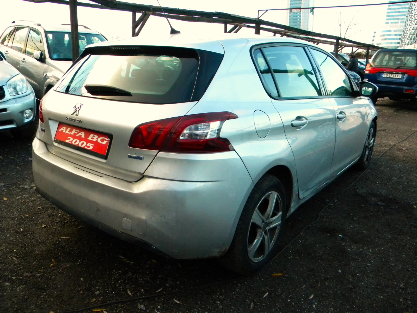 Peugeot 308 1.6eco-NAVI -AВТОМАТИК-EURO6B - изображение 4