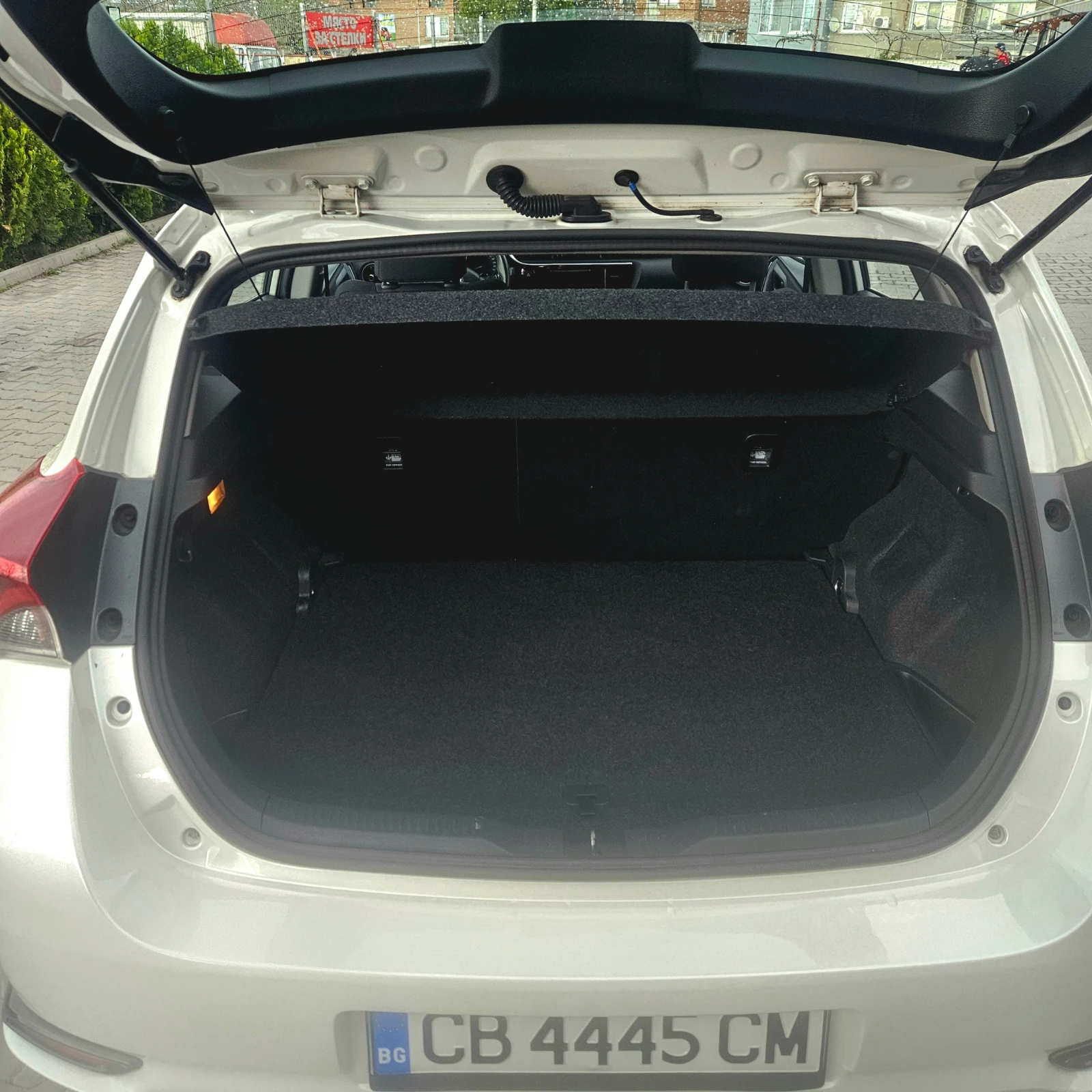 Toyota Auris 1.2Ti/Automatik/55 000 км. - изображение 7