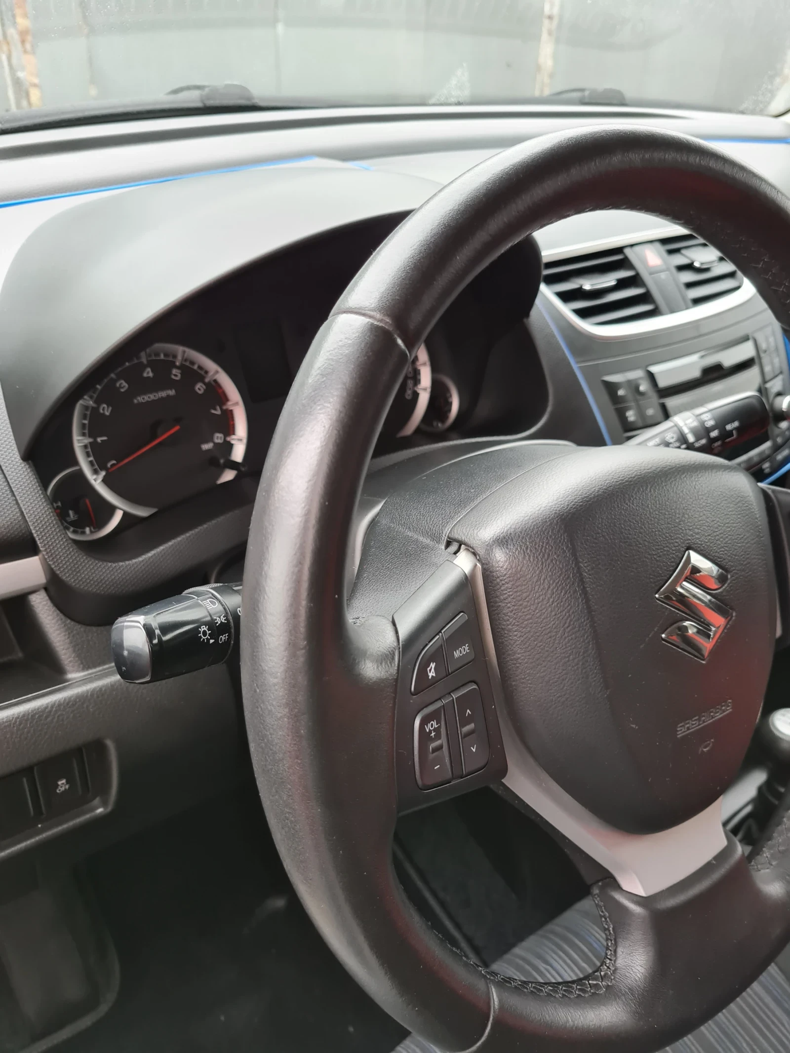 Suzuki Swift GL+  - изображение 8