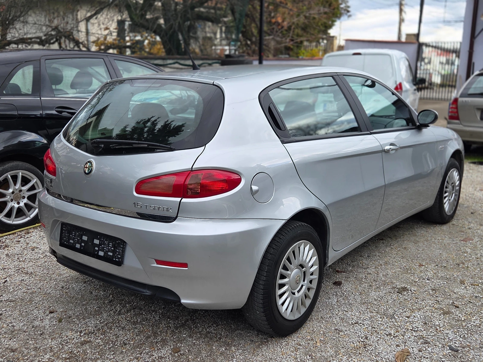 Alfa Romeo 147 80.. 1.6TwinSpark   | Mobile.bg   14