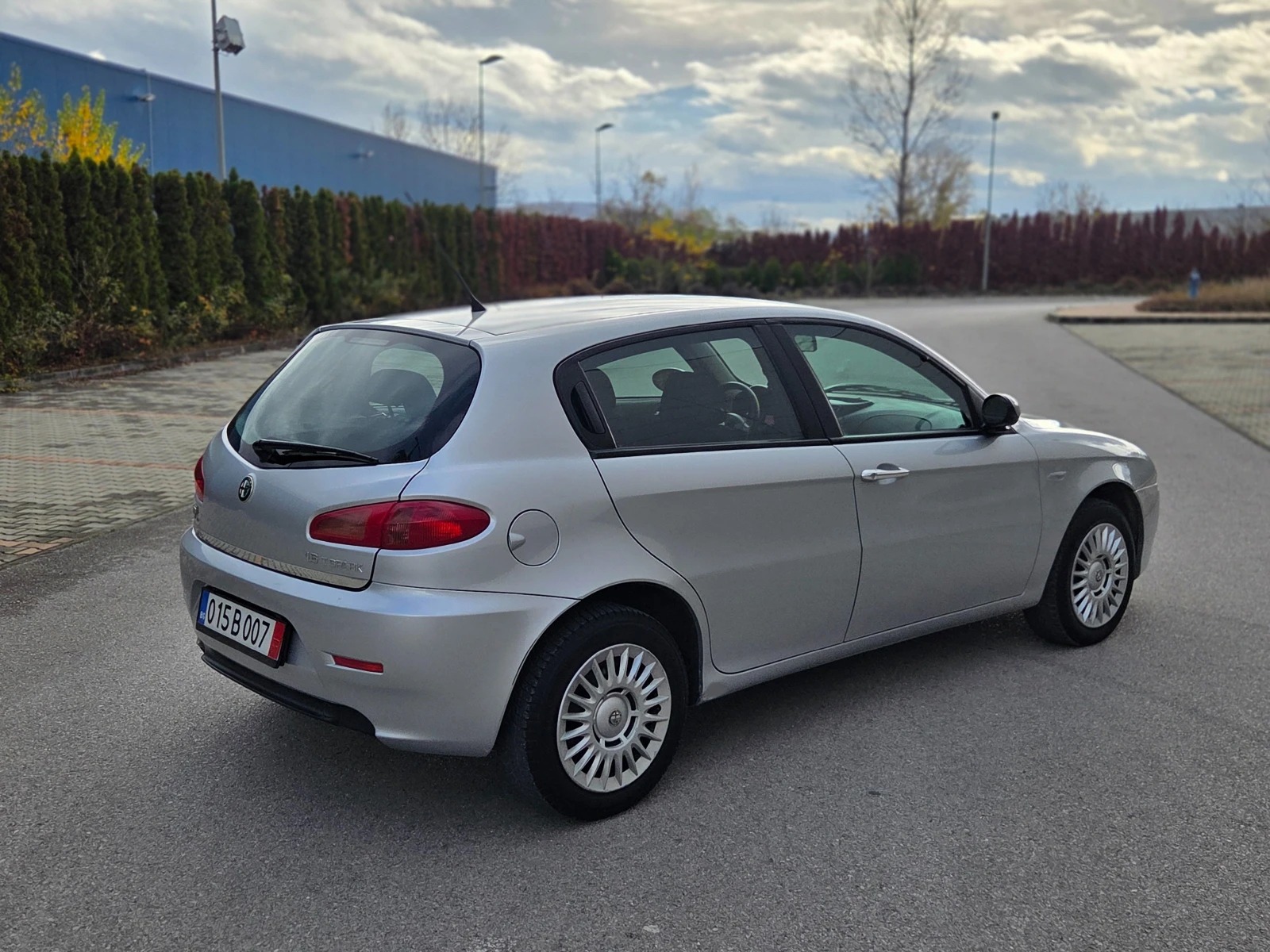 Alfa Romeo 147 80.. 1.6TwinSpark   | Mobile.bg   3