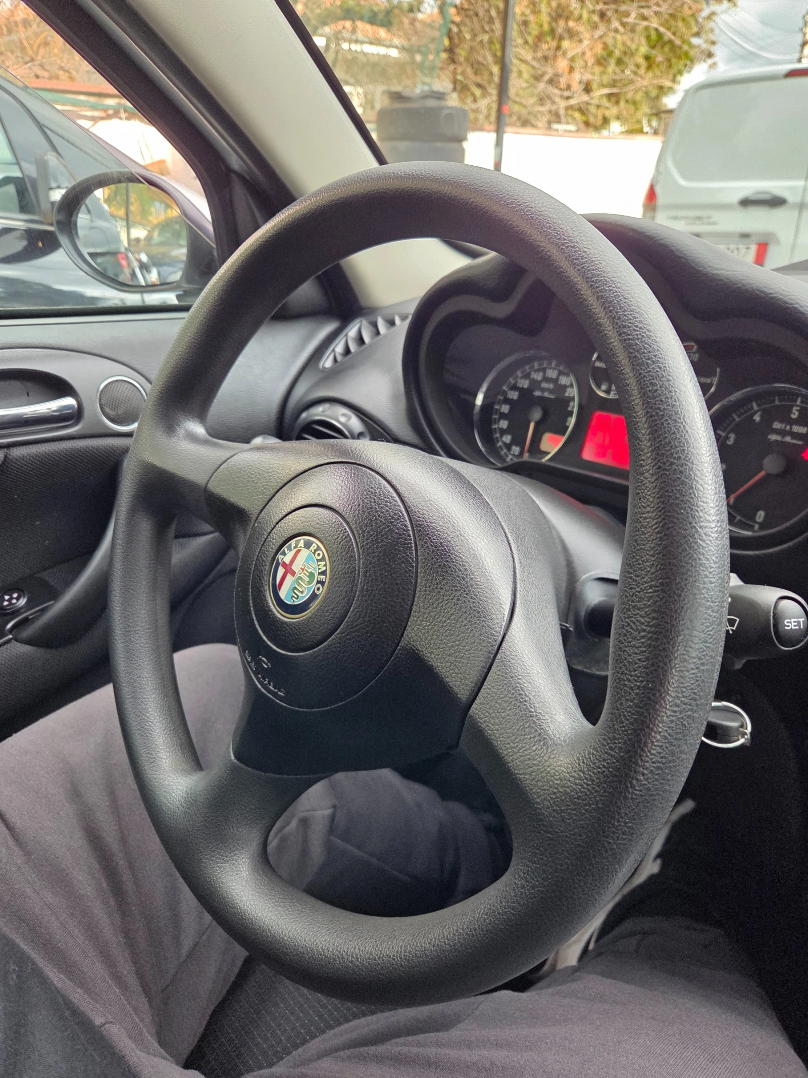 Alfa Romeo 147 80.. 1.6TwinSpark   | Mobile.bg   11