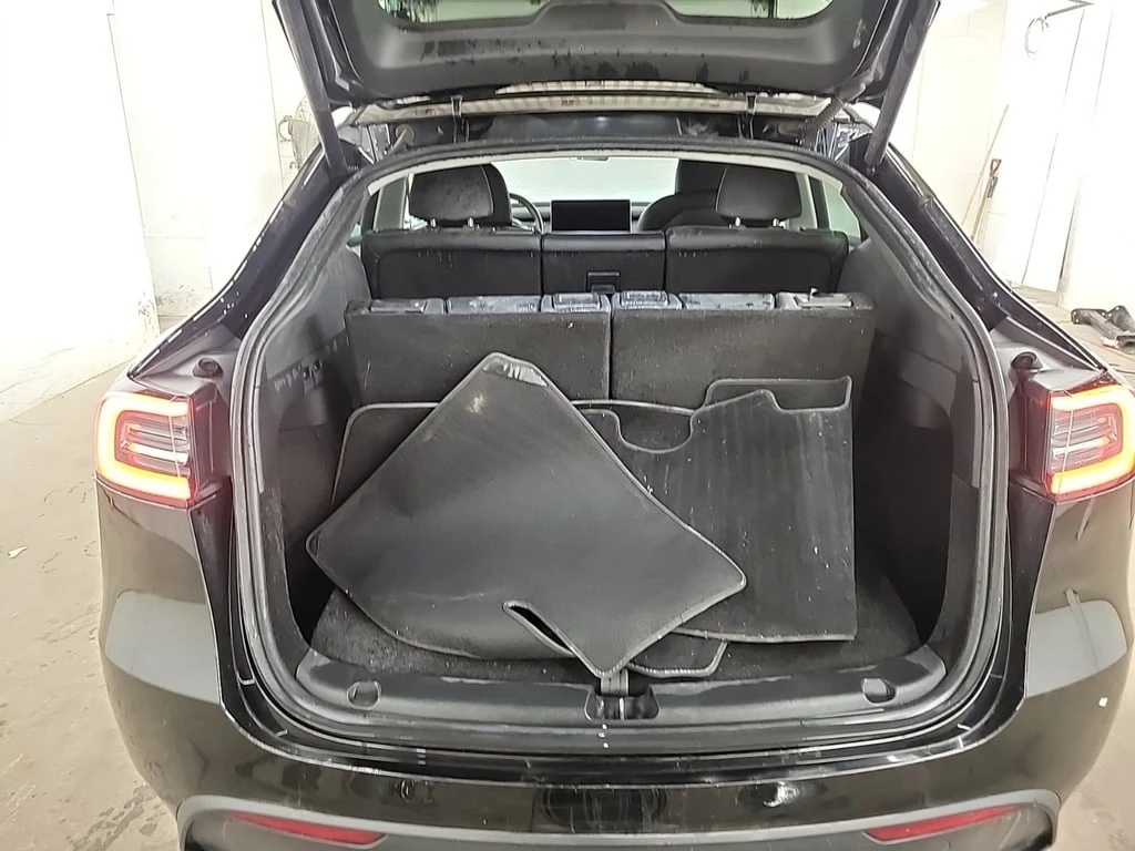 Tesla Model Y * LONG RANGE * CARFAX * ��� ������������ ������ | Mobile.bg � ����������� 16