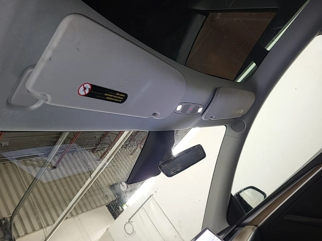 Tesla Model Y * LONG RANGE * CARFAX * ��� ������������ ������ | Mobile.bg � ����������� 13