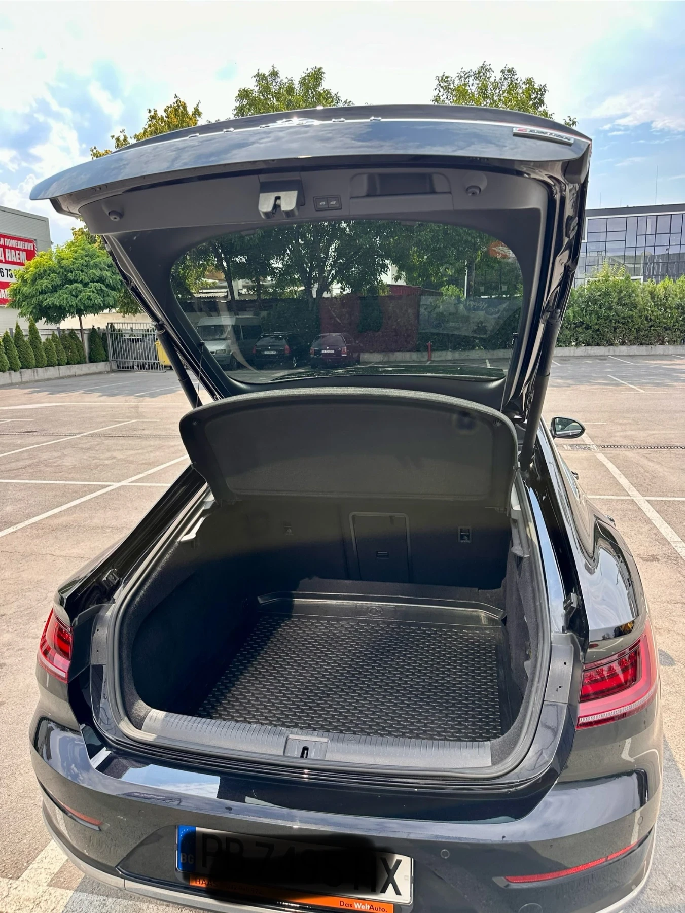 VW Arteon 2.0BiTdi 240к.с. LED HEAD UP DYNAUDIO PANO - изображение 9