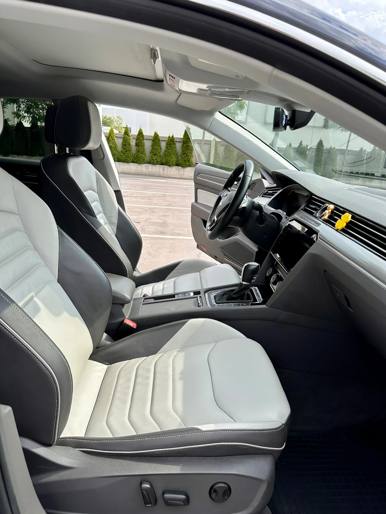 VW Arteon 2.0BiTdi 240�.�. LED HEAD UP DYNAUDIO PANO | Mobile.bg � ����������� 11
