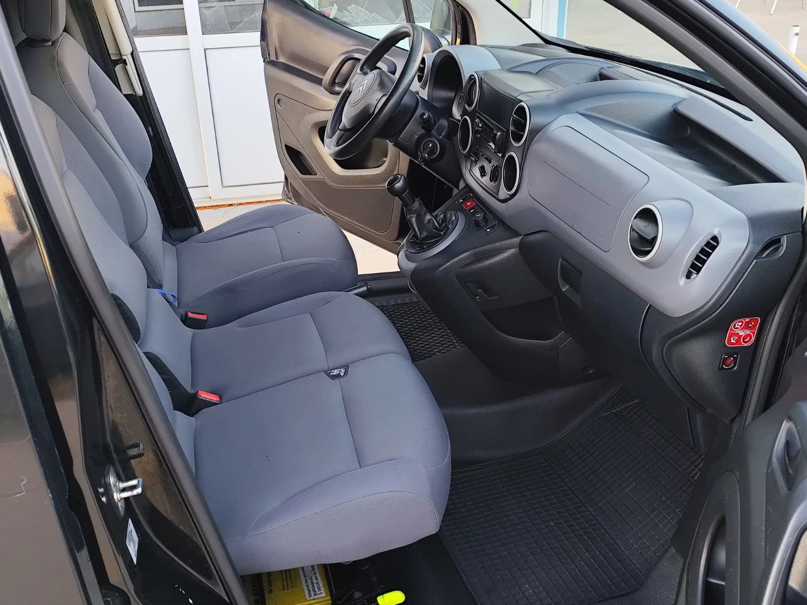 Citroen Berlingo 1.6 HDI 90�.�. Facelift 2+ 1 | Mobile.bg � ����������� 14