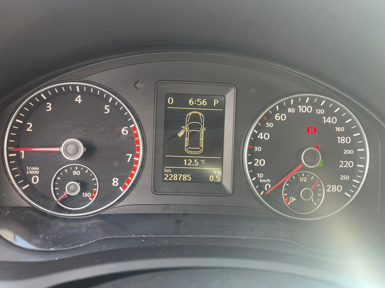 VW Scirocco 2.0Tsi - Face - 211�.�. - DSG - Xenon - SWISS | Mobile.bg � ����������� 13
