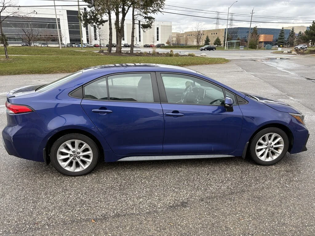 Toyota Corolla SE* FWD* АвтоКредит* (ЦЕНА ДО БГ), снимка 4 - Автомобили и джипове - 54068652