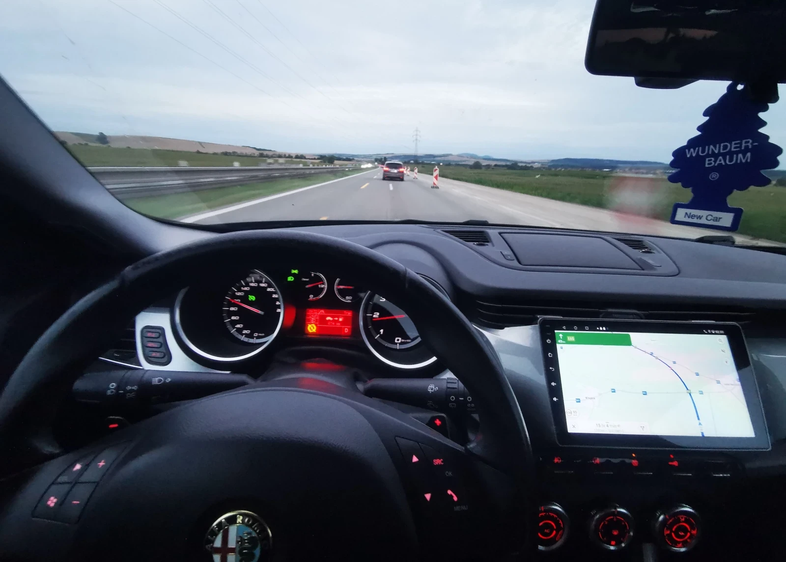 Alfa Romeo Giulietta, снимка 2 - Автомобили и джипове - 54139587