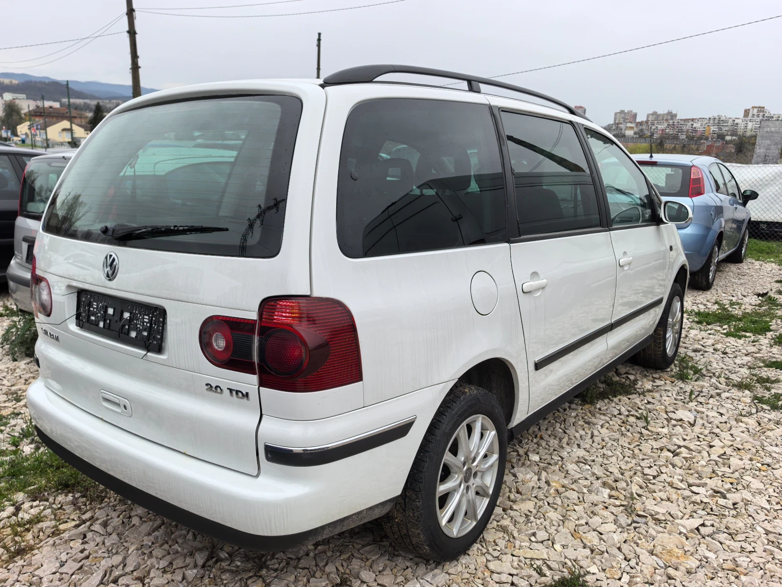 VW Sharan 2.0TDI БЕЗУПРЕЧНО СЪСТОЯНИЕ , снимка 3 - Автомобили и джипове - 54164170