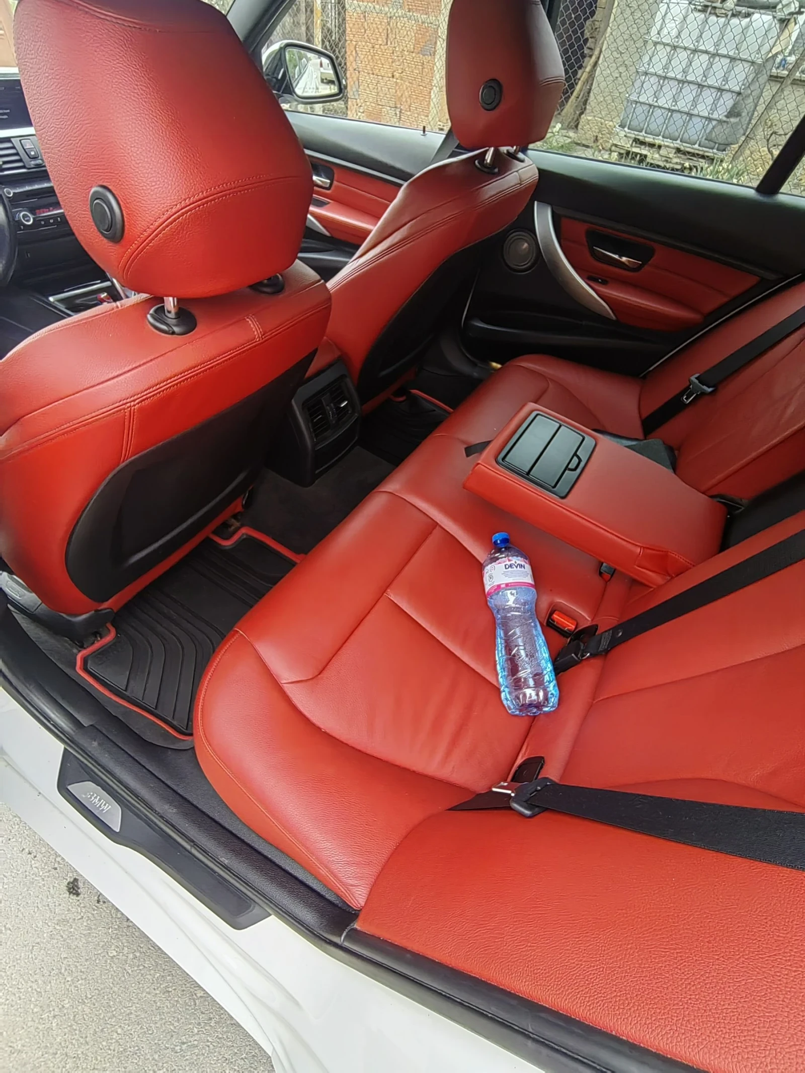 BMW 335 M Performance XDrive, снимка 9 - Автомобили и джипове - 54355112