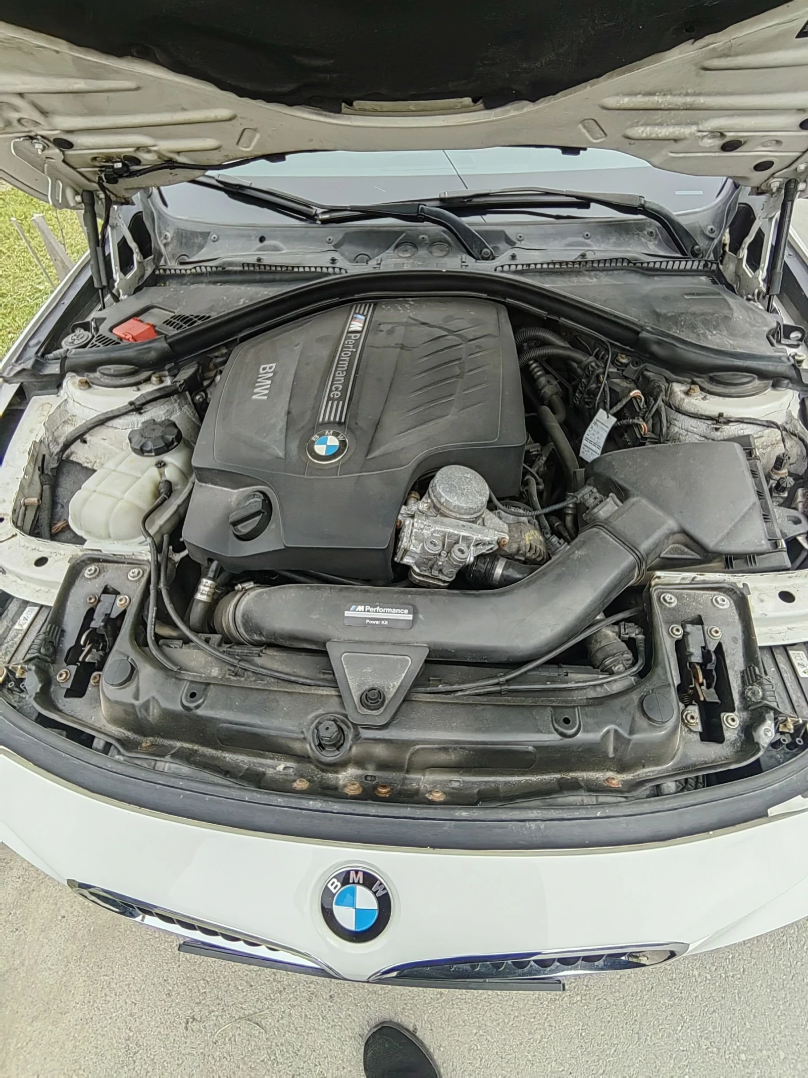 BMW 335 M Performance XDrive, снимка 15 - Автомобили и джипове - 54355112