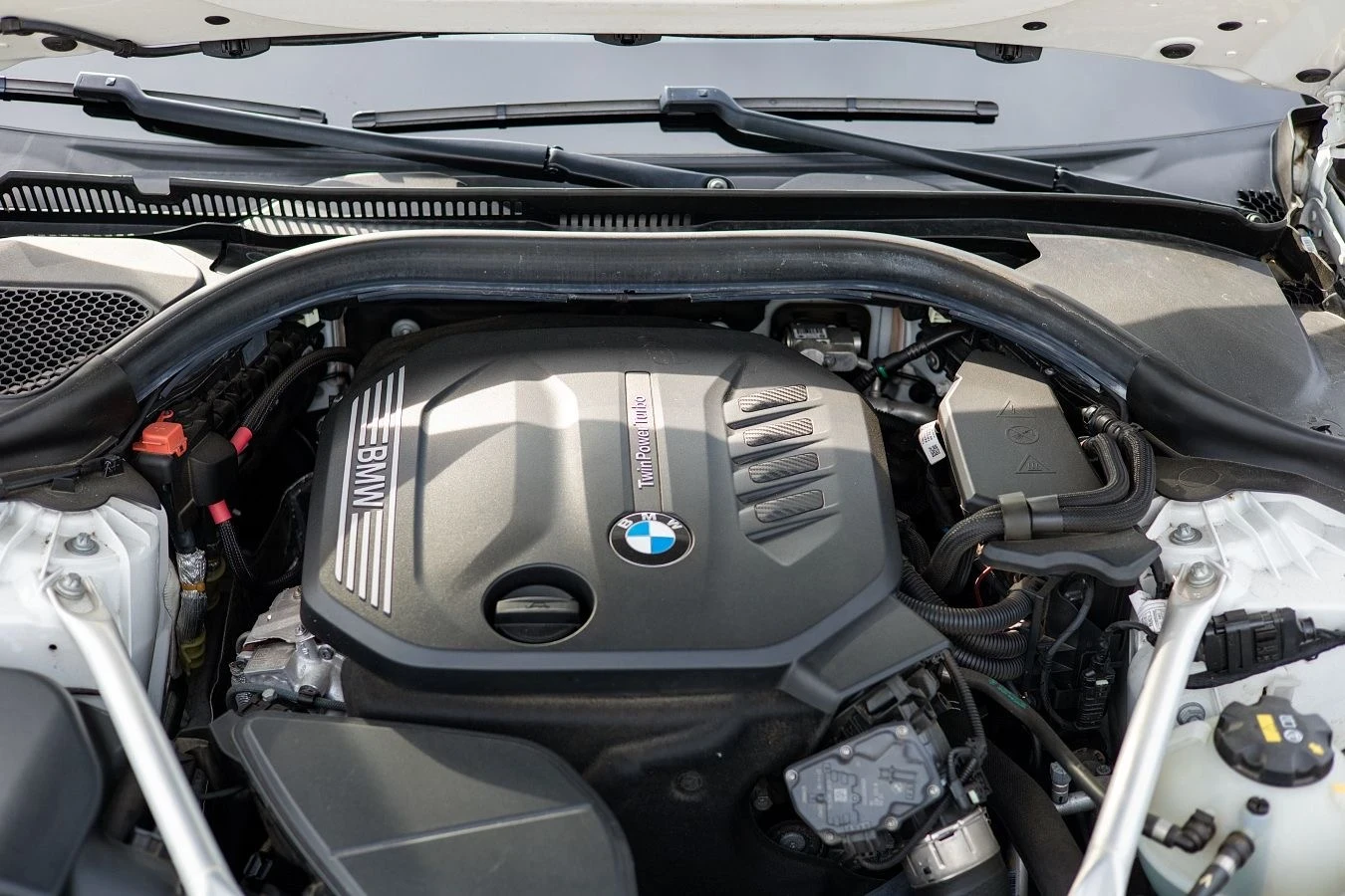 BMW 520, снимка 16 - Автомобили и джипове - 54459565