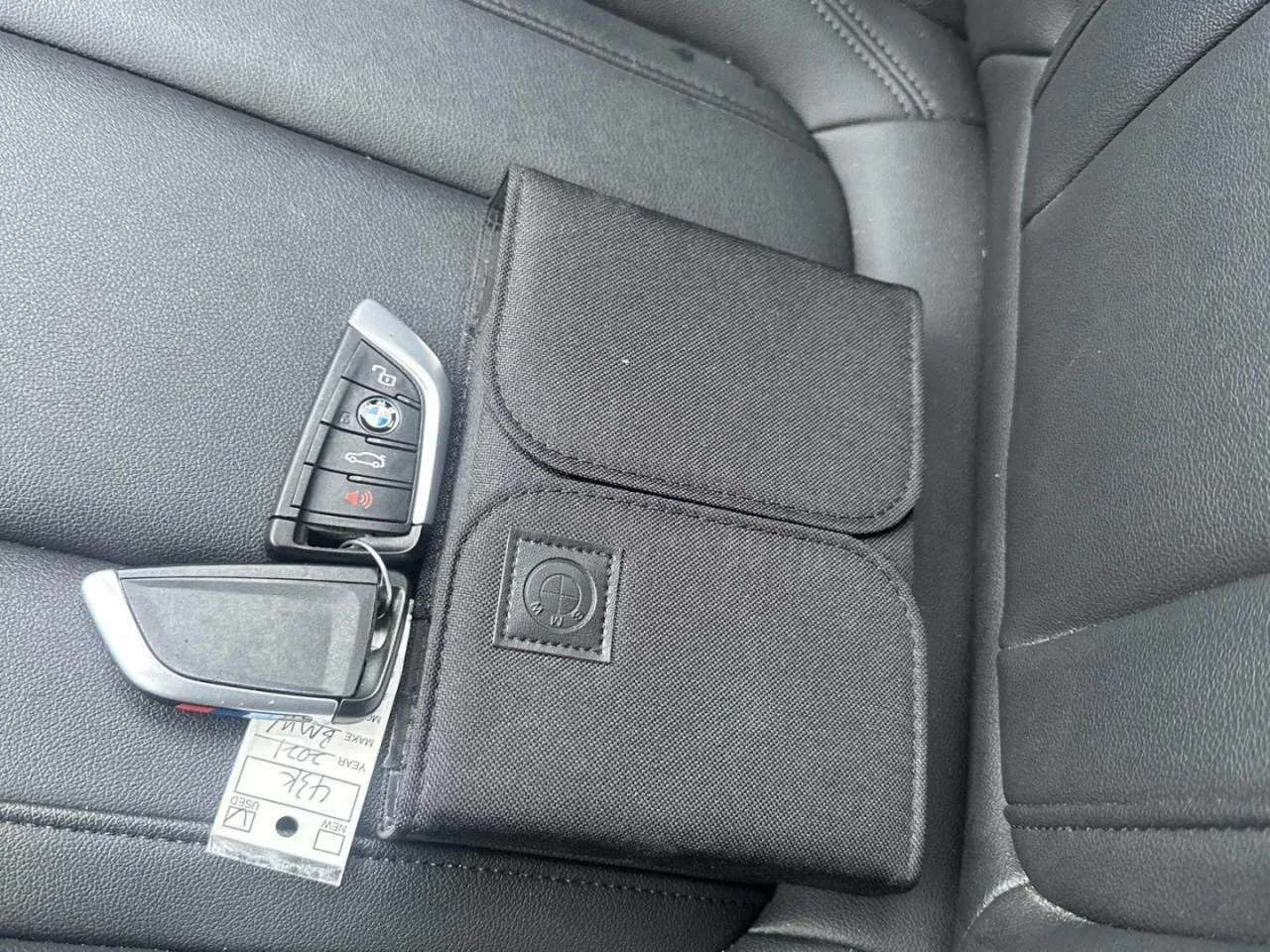 BMW 330 E * M Пакет * Shadow Line * Подгрев, снимка 9 - Автомобили и джипове - 54596898