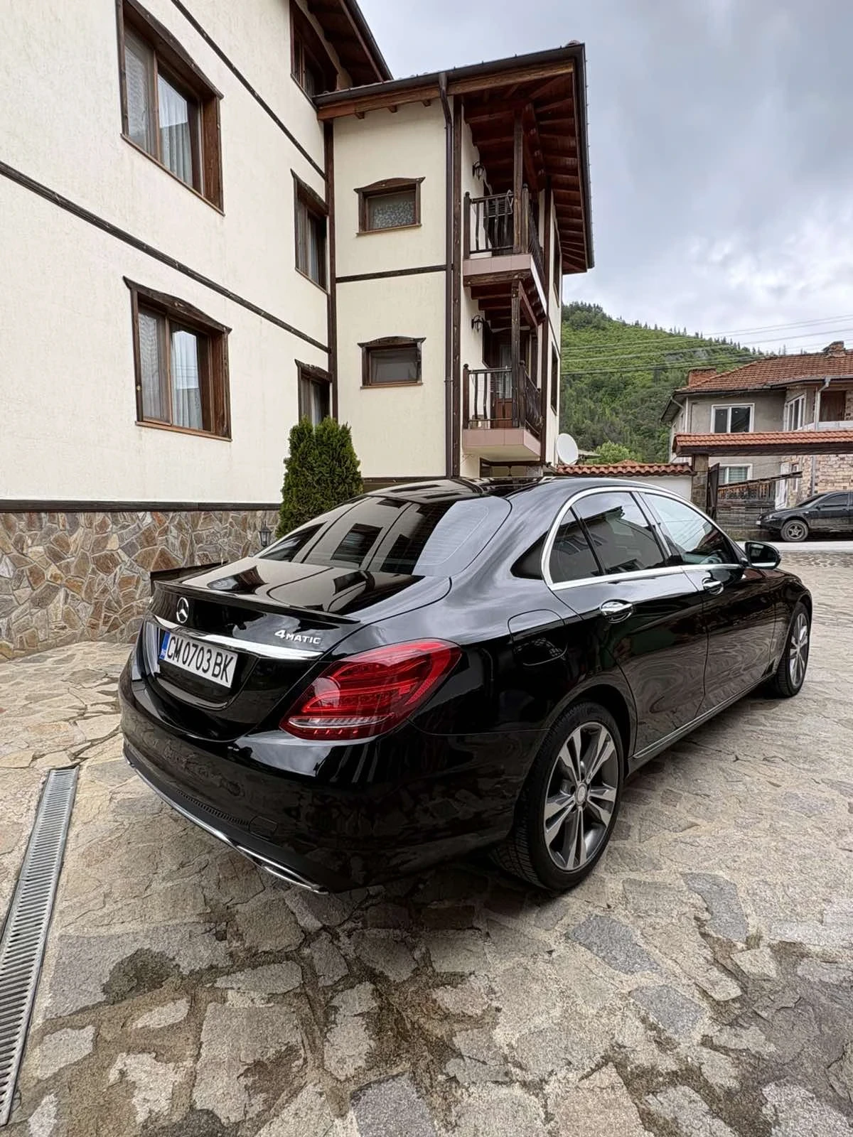 Mercedes-Benz C 300 4matic, снимка 2 - Автомобили и джипове - 54659280
