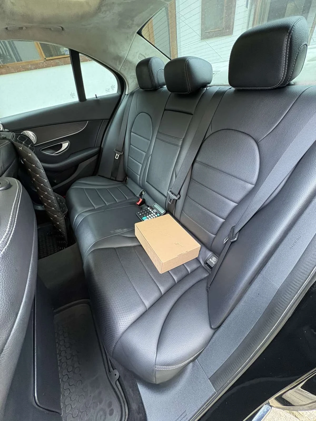 Mercedes-Benz C 300 4matic, снимка 16 - Автомобили и джипове - 54659280