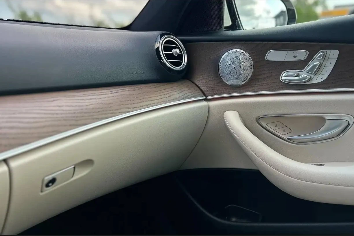 Mercedes-Benz E 450 * Фиксирана цена до БГ * CARFAX * Без инциденти * , снимка 14 - Автомобили и джипове - 55184814