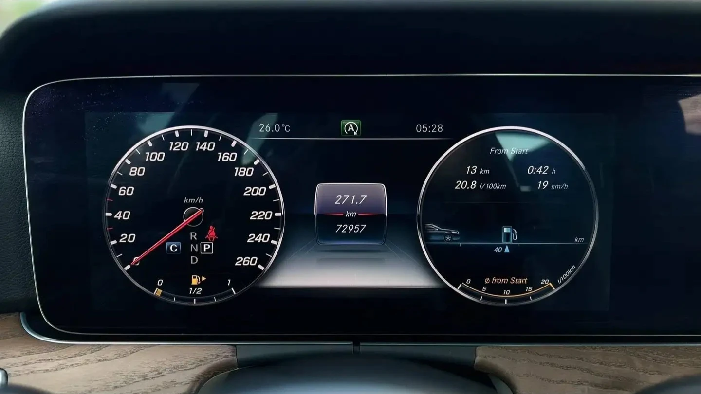 Mercedes-Benz E 450 * Фиксирана цена до БГ * CARFAX * Без инциденти * , снимка 9 - Автомобили и джипове - 55184814