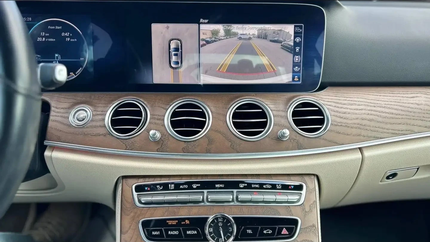 Mercedes-Benz E 450 * Фиксирана цена до БГ * CARFAX * Без инциденти * , снимка 10 - Автомобили и джипове - 55184814