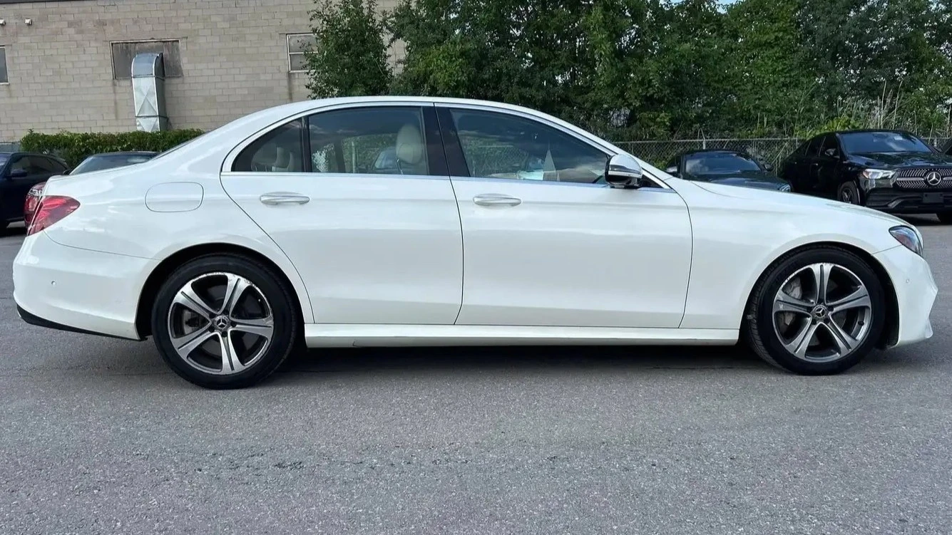 Mercedes-Benz E 450 * Фиксирана цена до БГ * CARFAX * Без инциденти * , снимка 7 - Автомобили и джипове - 55184814