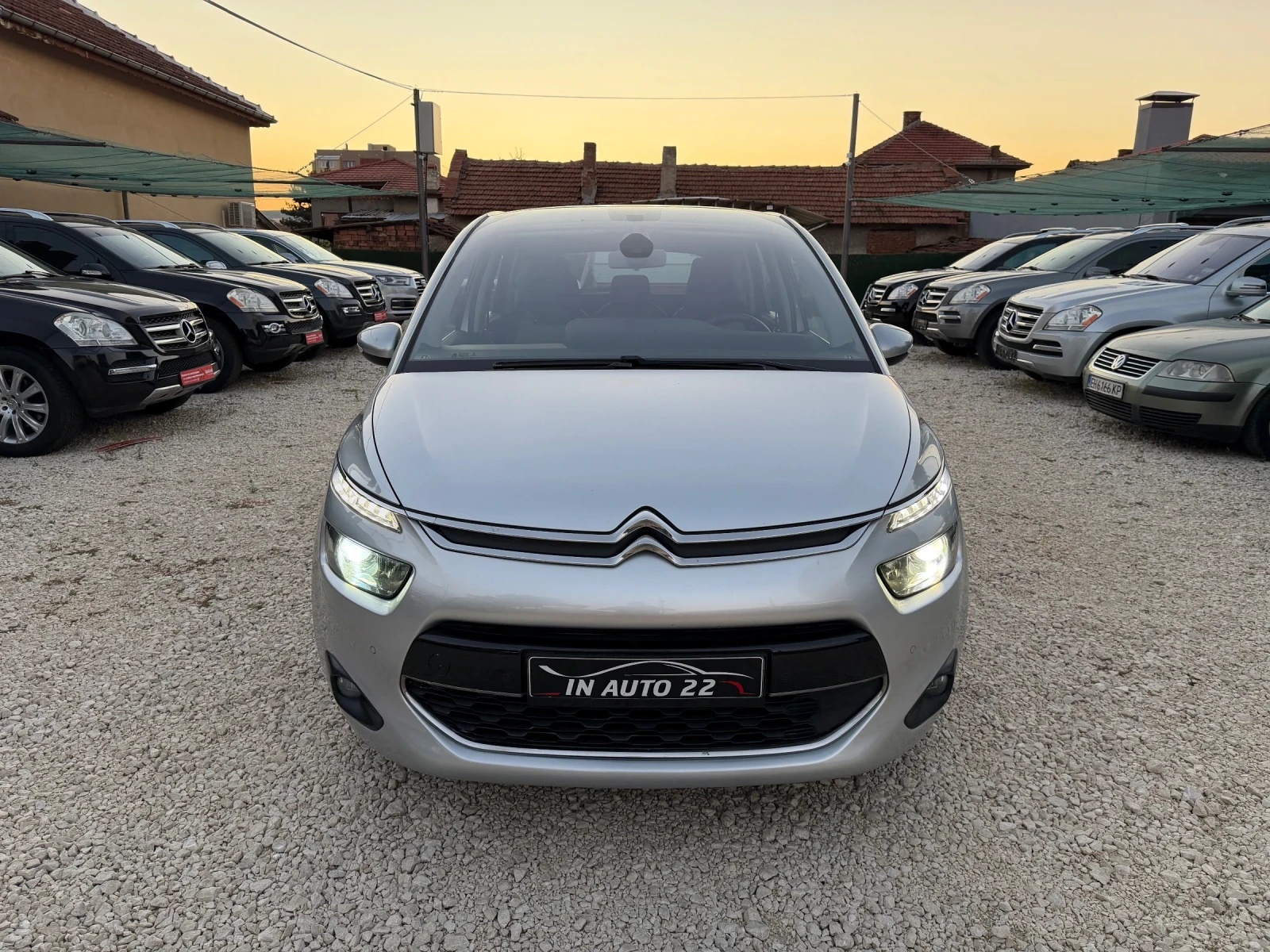 Citroen C4 Picasso 1, 6HDI 115k.c. ?? , снимка 3 - Автомобили и джипове - 55579608