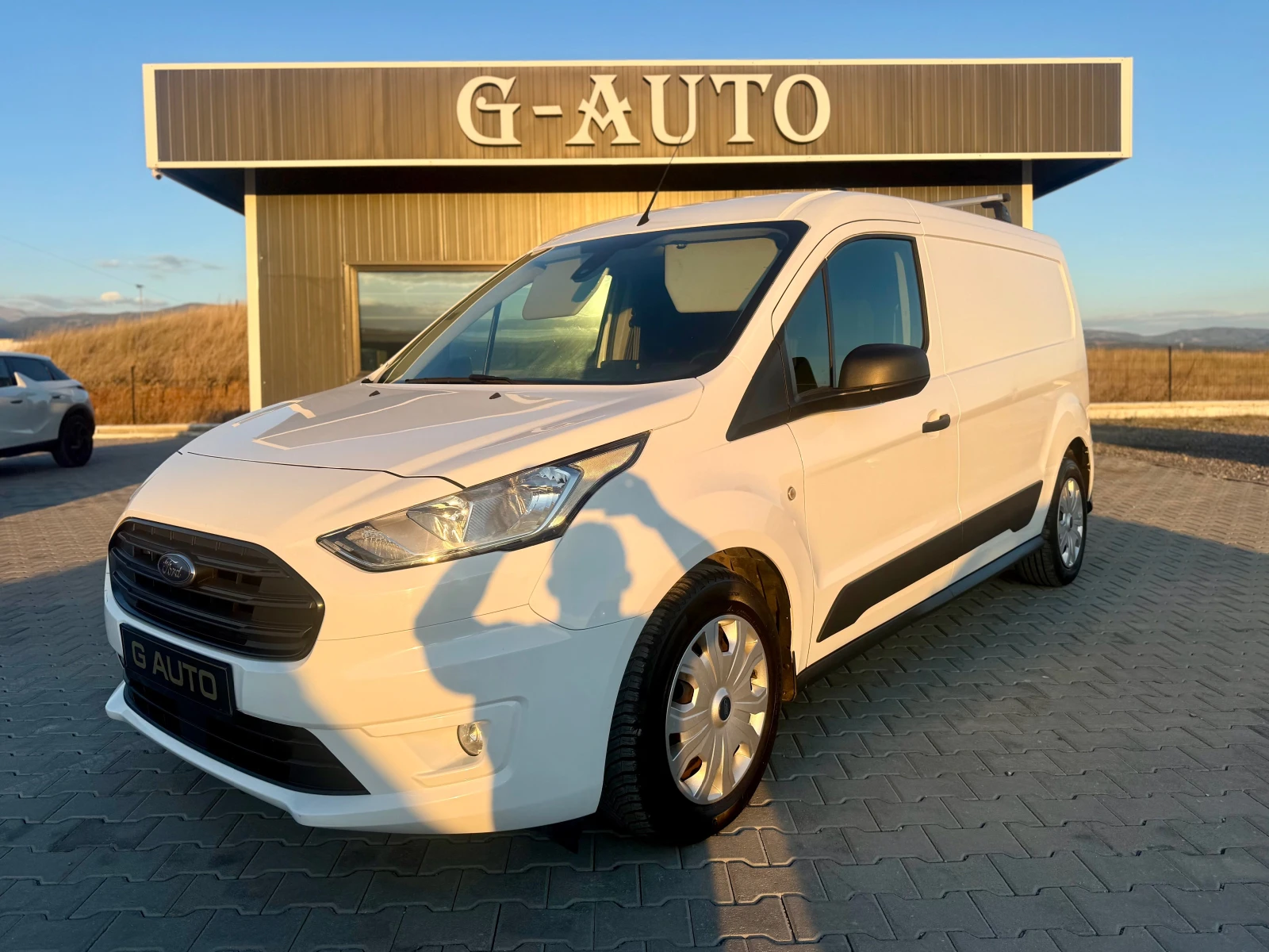 Ford Connect 1.5tdci ОБСЛУЖЕНА !!! Собствен лизинг !!!