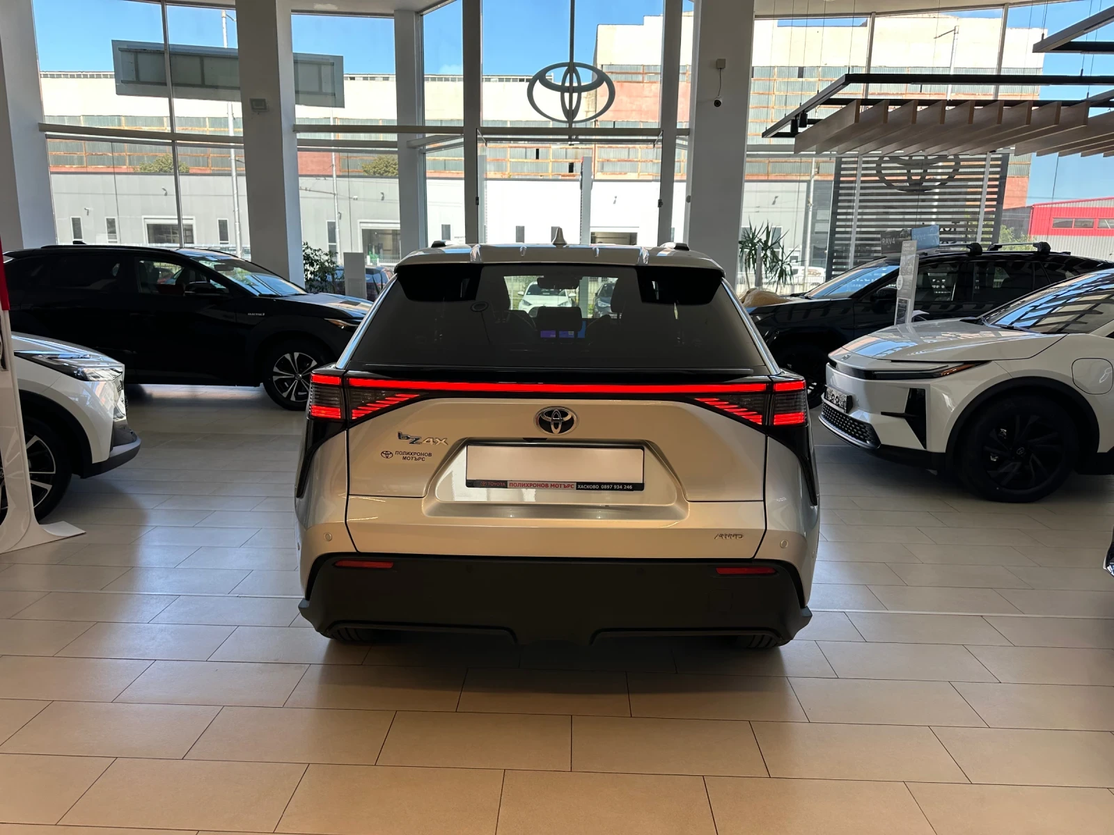 Toyota bZ4X Luxury* AWD, снимка 5 - Автомобили и джипове - 56210712
