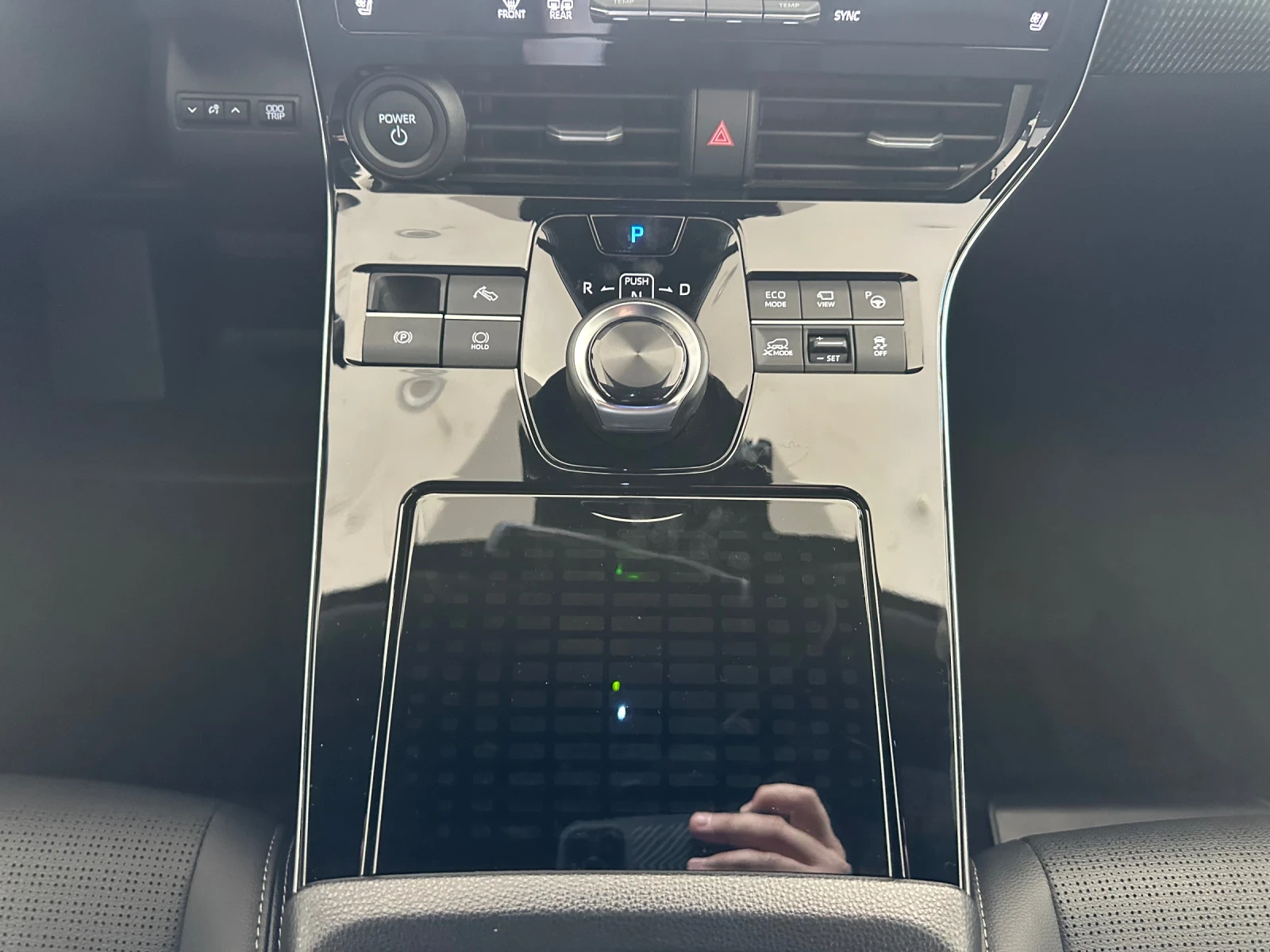 Toyota bZ4X Luxury* AWD, снимка 14 - Автомобили и джипове - 56210712