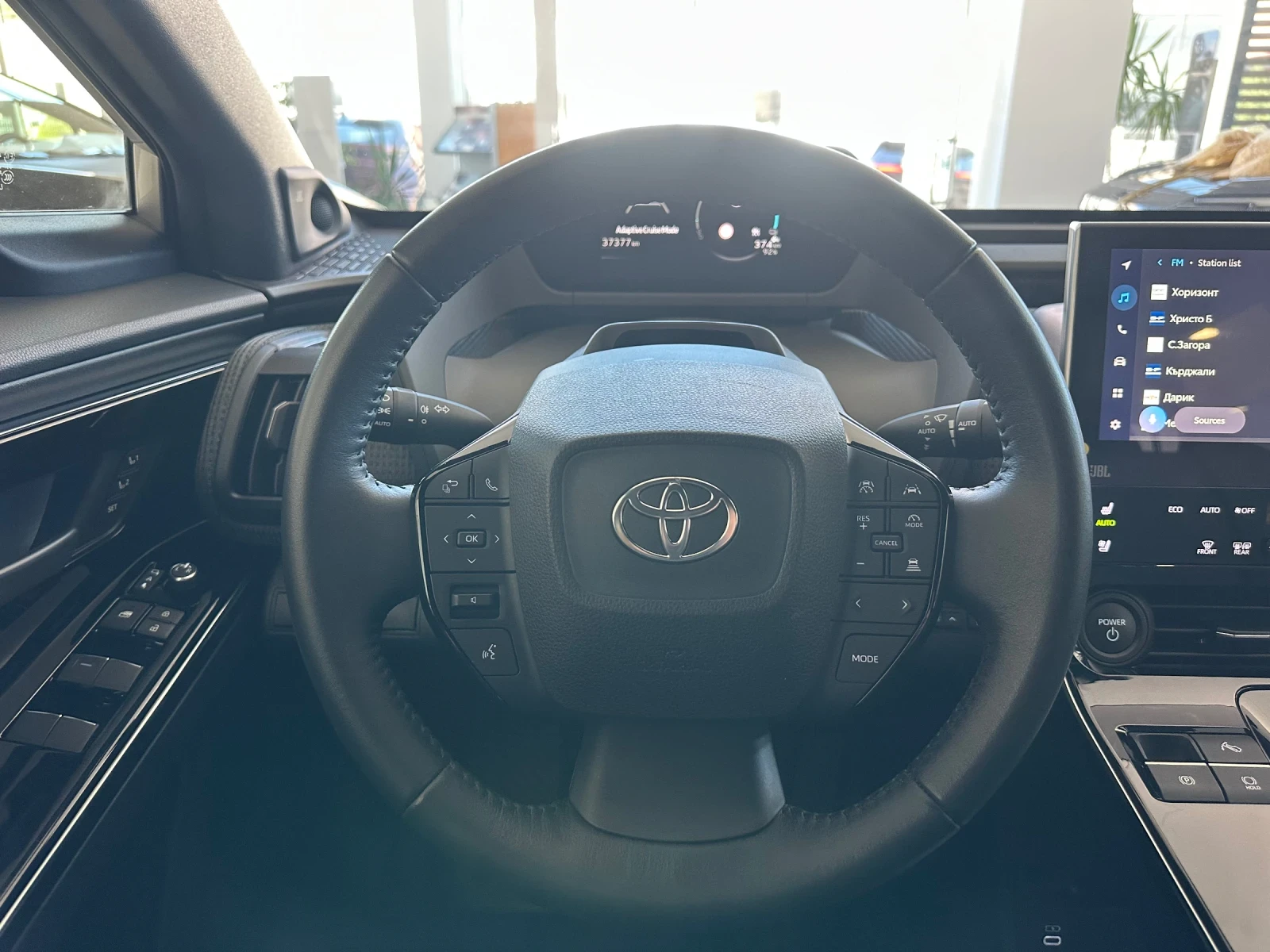 Toyota bZ4X Luxury* AWD, снимка 12 - Автомобили и джипове - 56210712