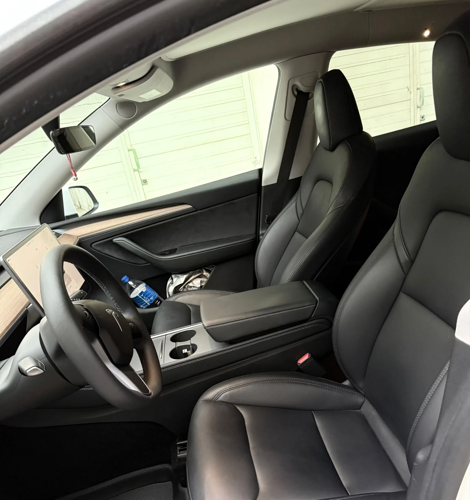 Tesla Model Y, снимка 6 - Автомобили и джипове - 56230652