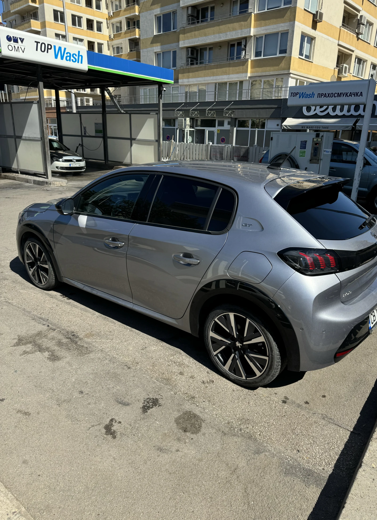 Peugeot 208 GT, снимка 4 - Автомобили и джипове - 56507634
