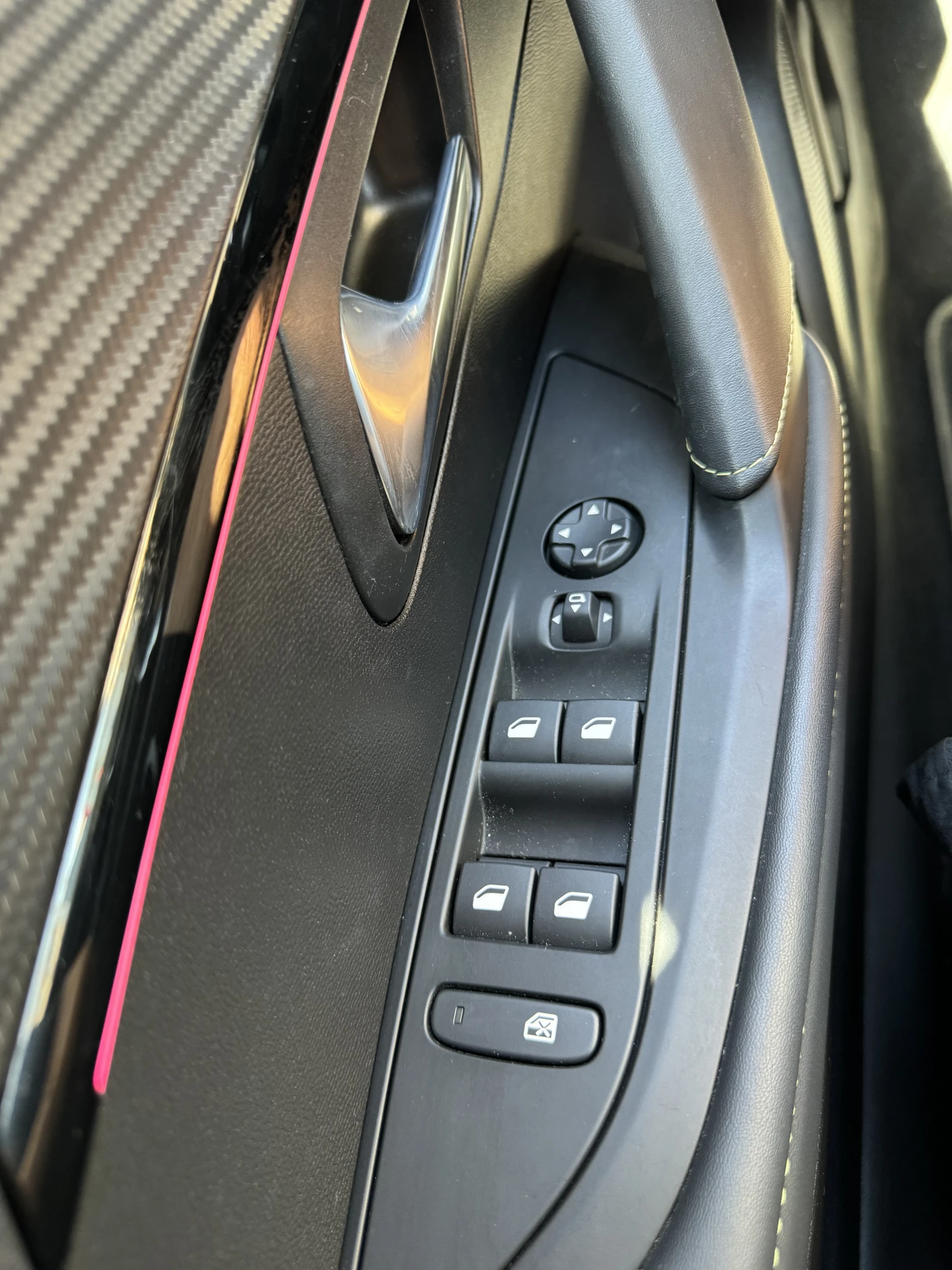 Peugeot 208 GT, снимка 7 - Автомобили и джипове - 56507634
