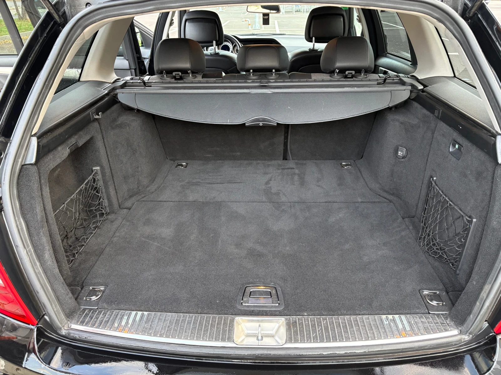 Mercedes-Benz C 220, снимка 13 - Автомобили и джипове - 56647521