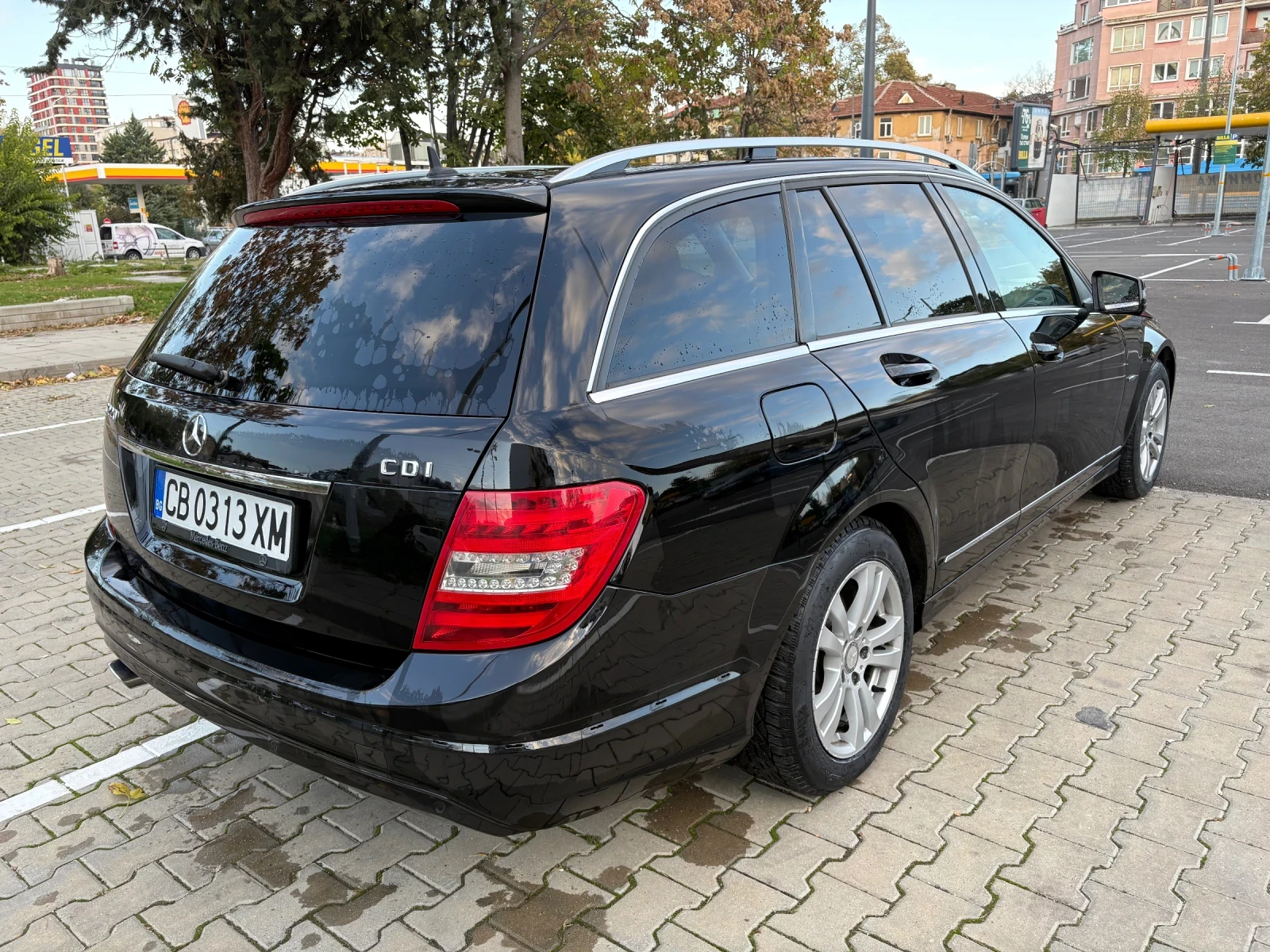 Mercedes-Benz C 220, снимка 4 - Автомобили и джипове - 56647521