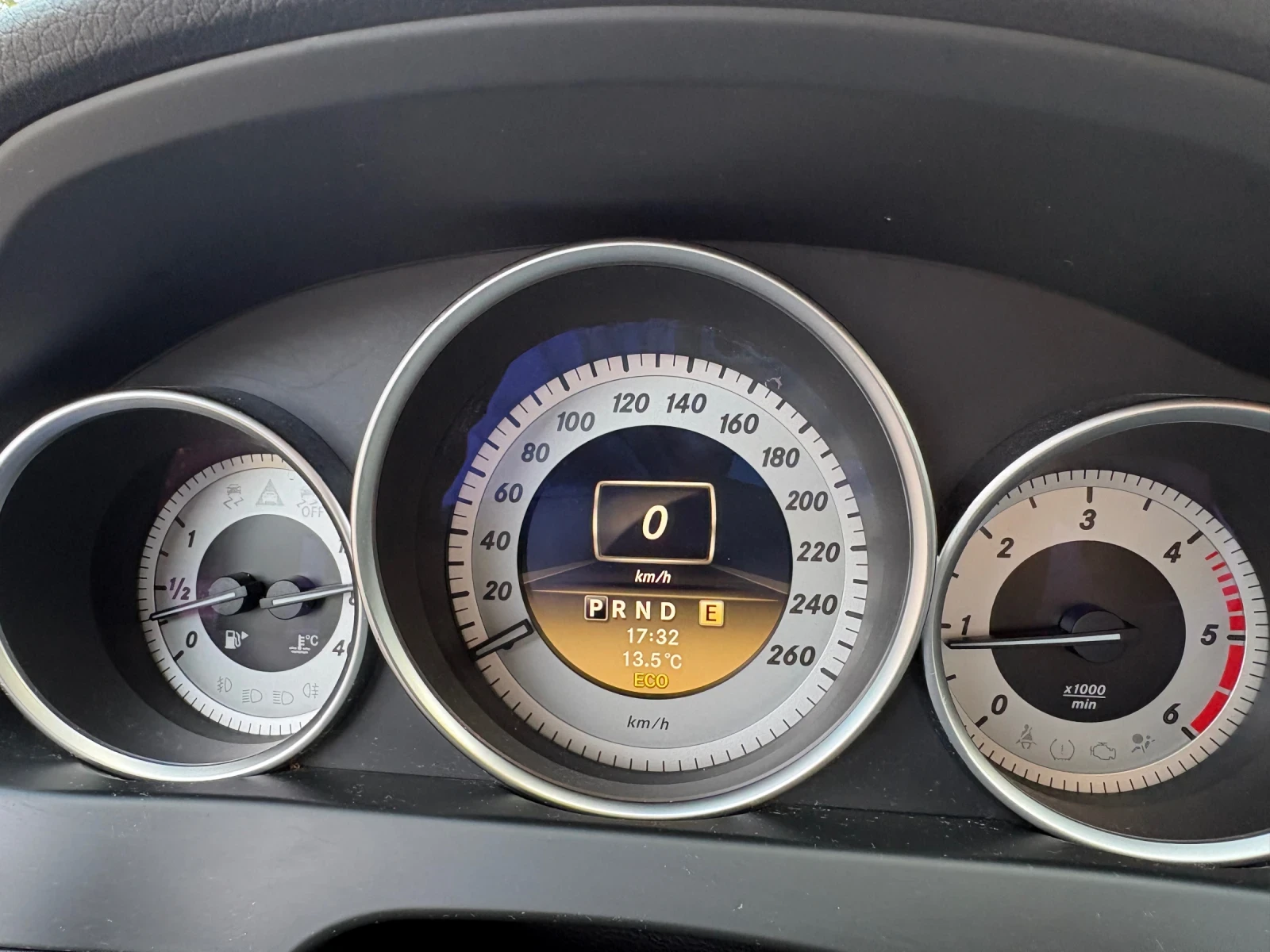 Mercedes-Benz C 220, снимка 14 - Автомобили и джипове - 56647521