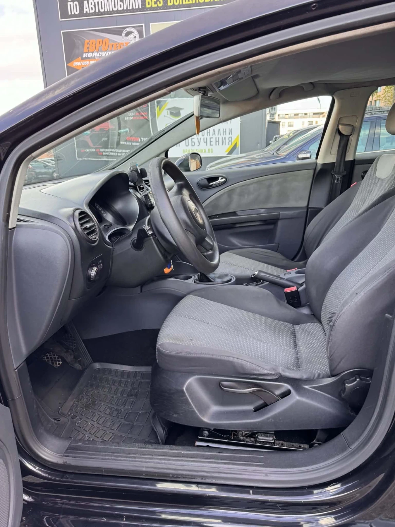 Seat Leon, снимка 7 - Автомобили и джипове - 56709394