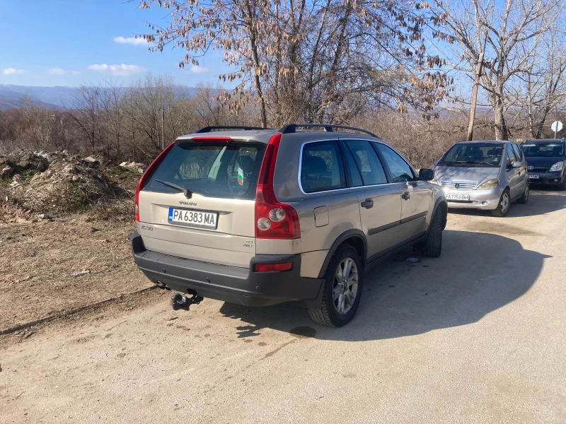 Volvo Xc90 2.4 Dizel, снимка 3 - Автомобили и джипове - 49046143